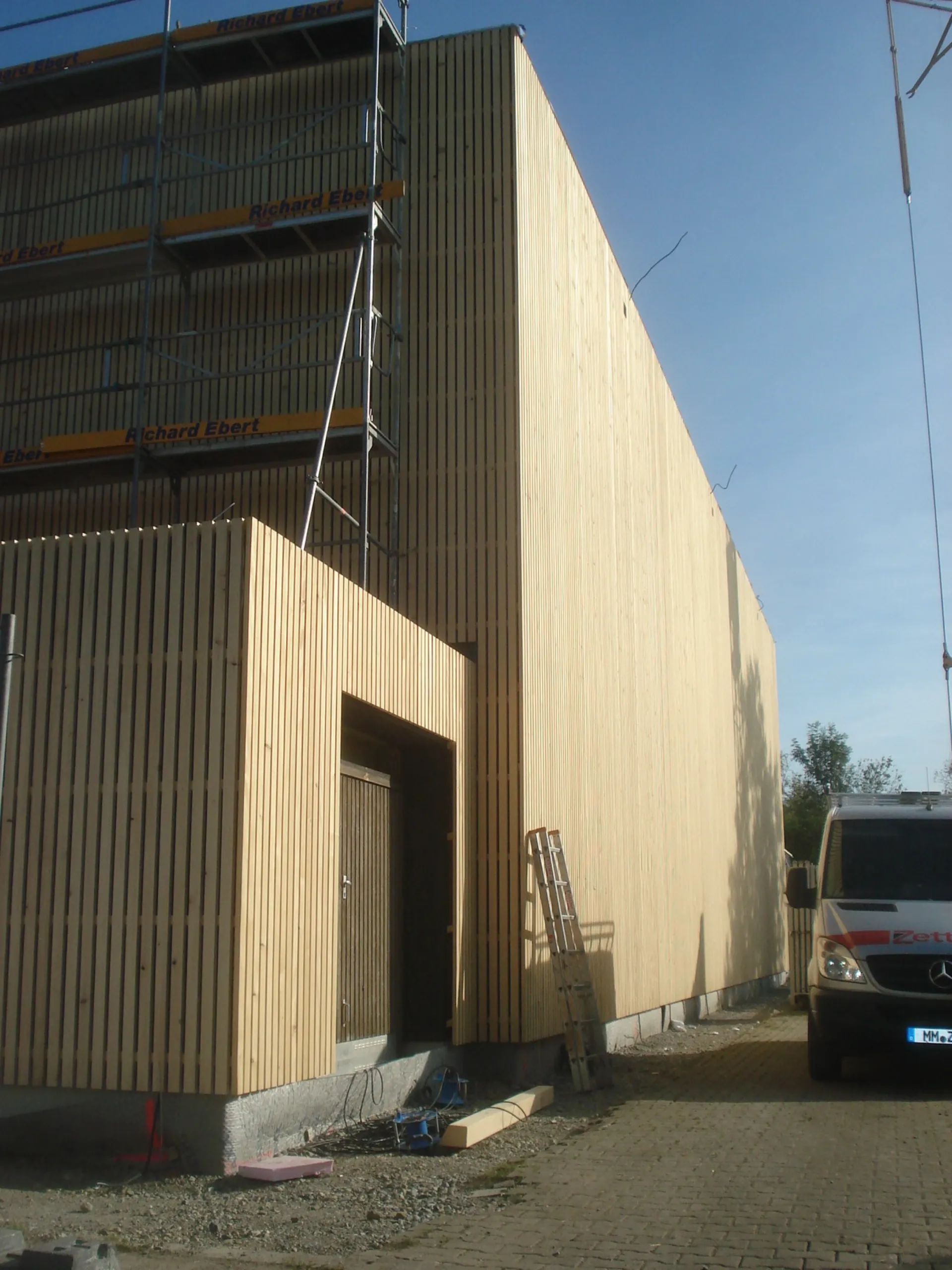 Seitenansicht Sporthalle Leutkirch