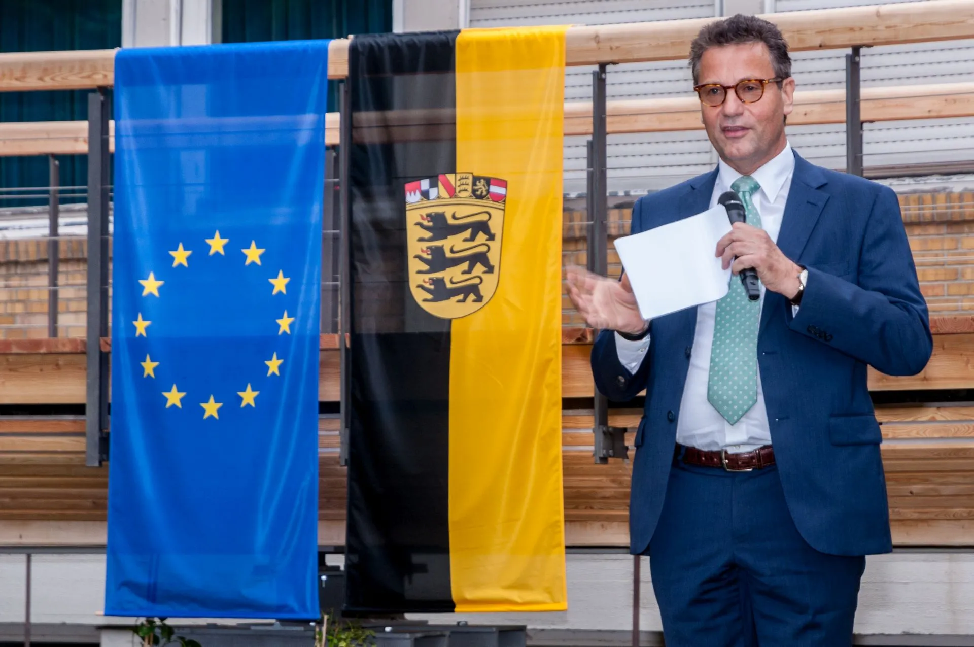 Einweihung Stuttgarter Holzbrücke mit Minister Hauk